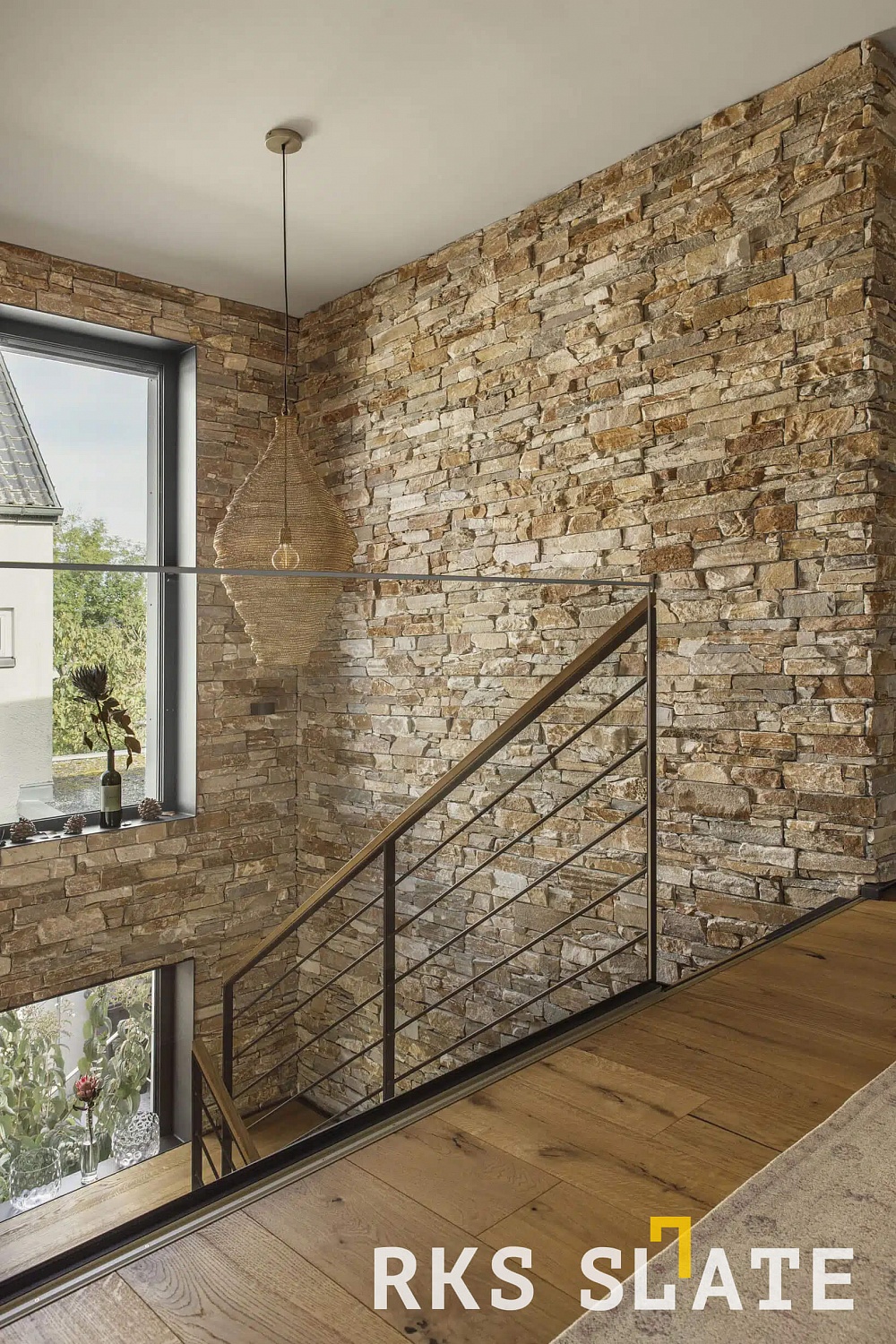 Изысканная лестница из натурального камня: RKS SLATE Multi Quartz Country